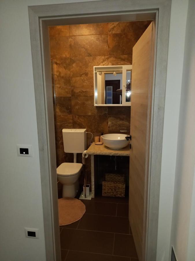 Apartmani Noa I Natali Kaldanija ภายนอก รูปภาพ